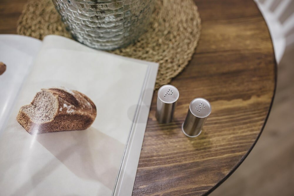 Фото Stay Komodo Byron Suites