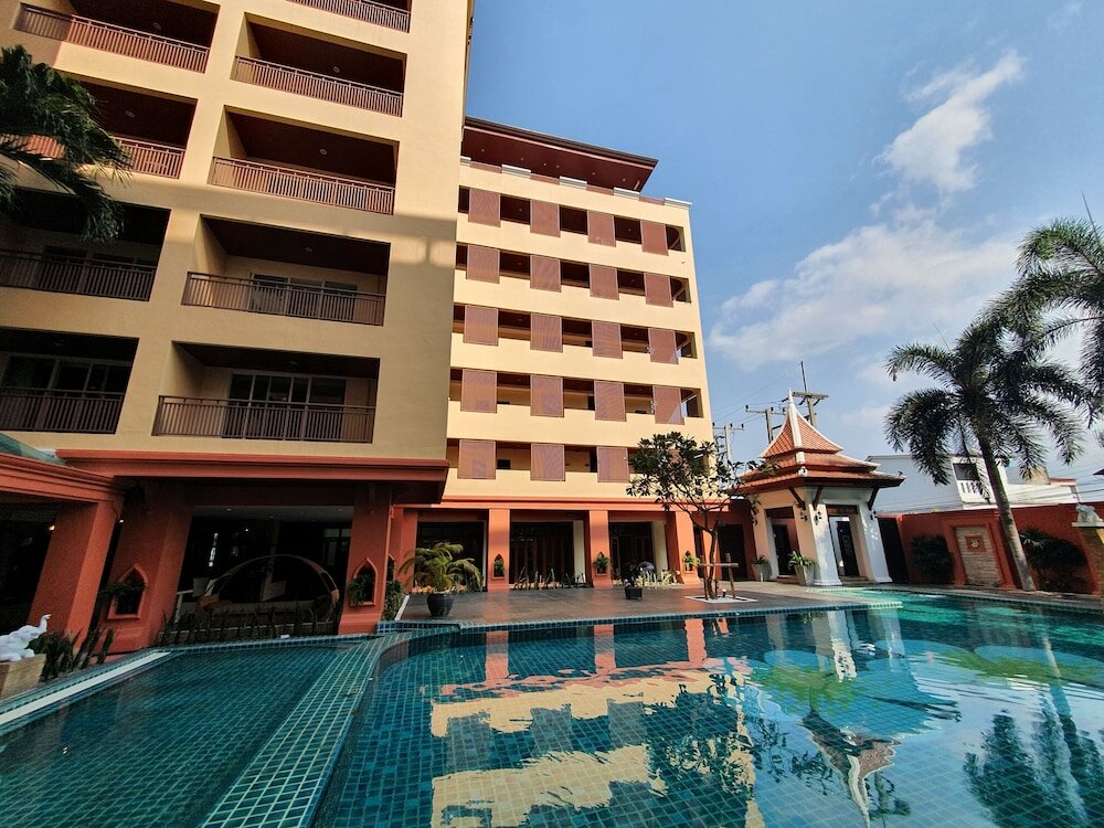 Фото Chateau EN Ville Pattaya