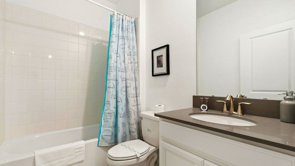 Фото Storey Lake 5br Cozy Home 4164