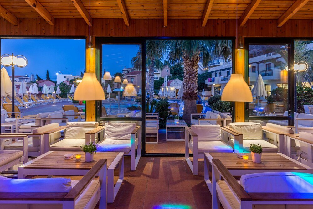 Фото Asterias Village Resort