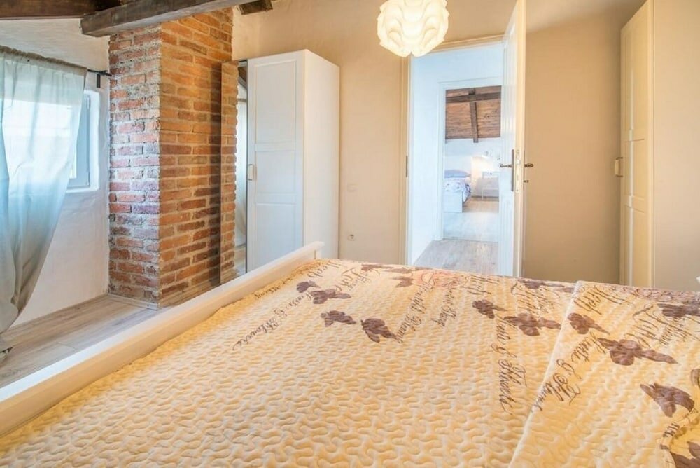 Фото Frank - With Pool - H