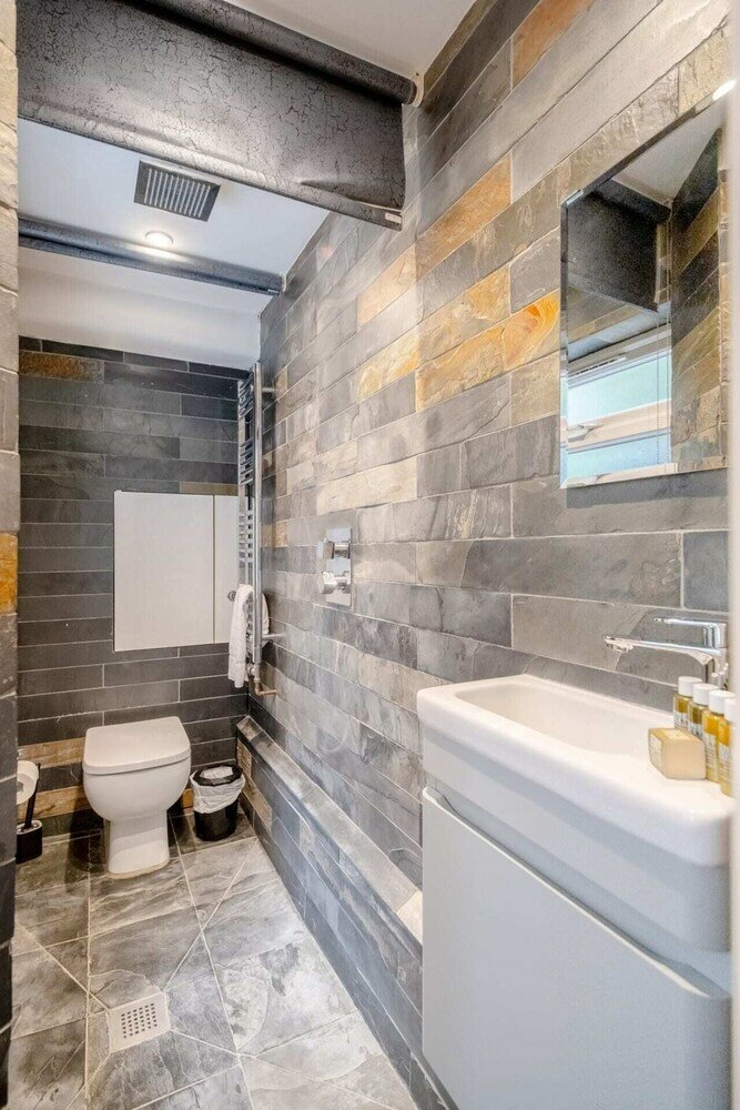 Фото Gorgeous 2bd Flat With Patio - South Kensington!