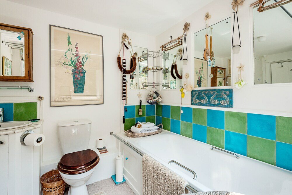 Фото Enchanting Hammersmith Home Close to Shepherds Bush by Underthedoormat