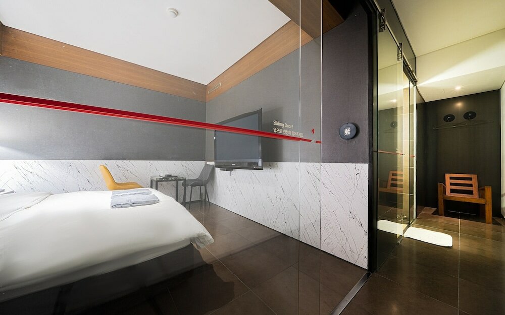 Фото Yeoksam Bare