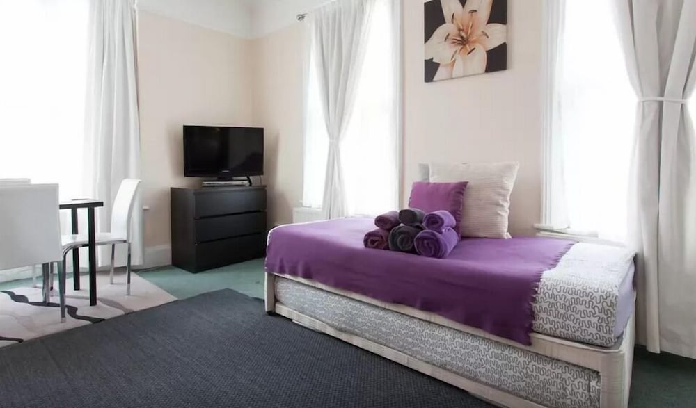 Фото Home2Home-Rooms