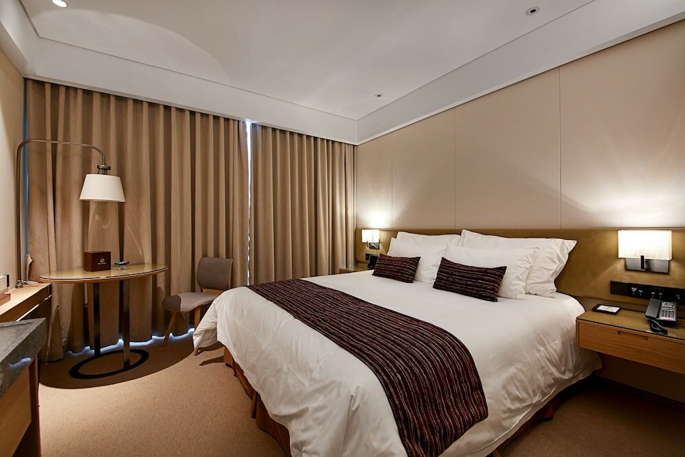 Фото New Century Kylie Hotel Ningbo