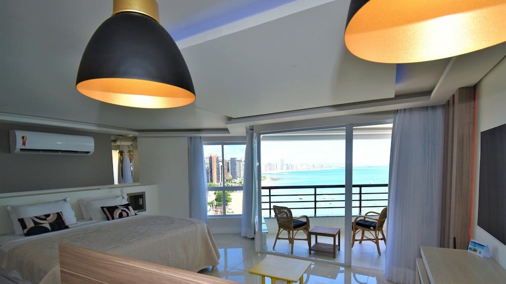 Фото Seaflats Iate Plaza Hotel