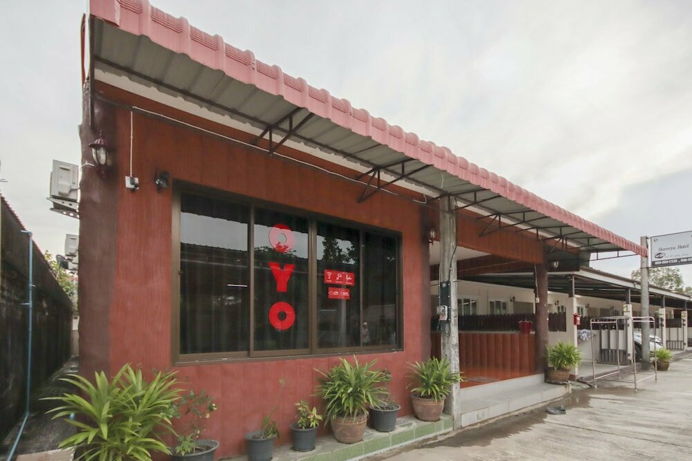 Hotel Oyo 75331 Hareeya Hotel, Earth, photo