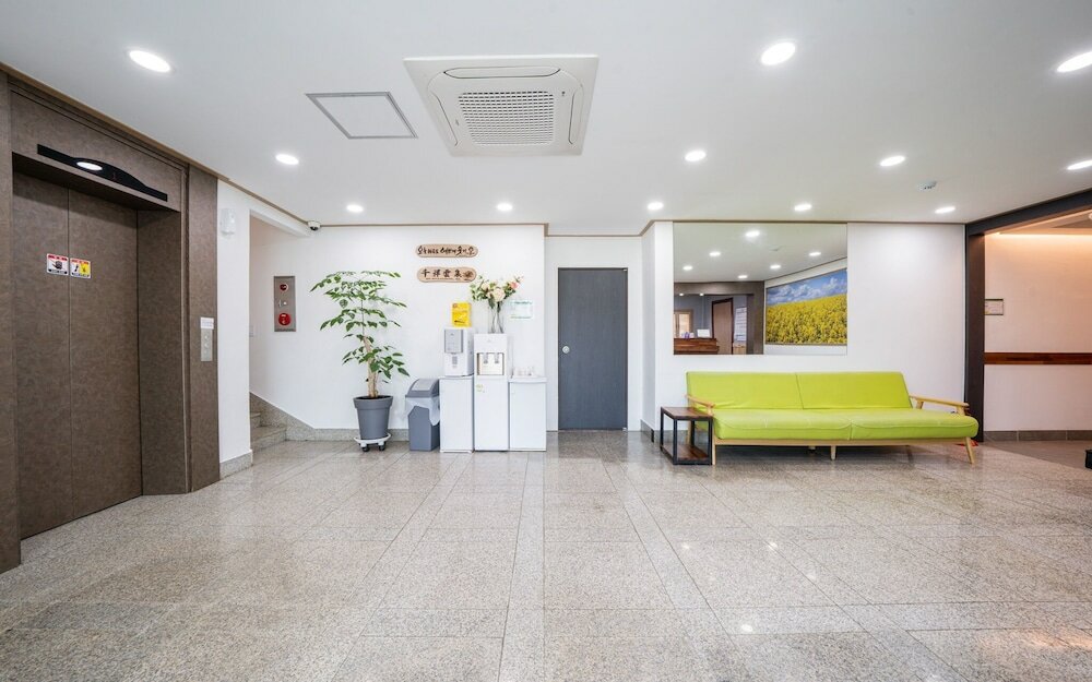 Фото Yangyang Yuchaekkotyanggicheoreom