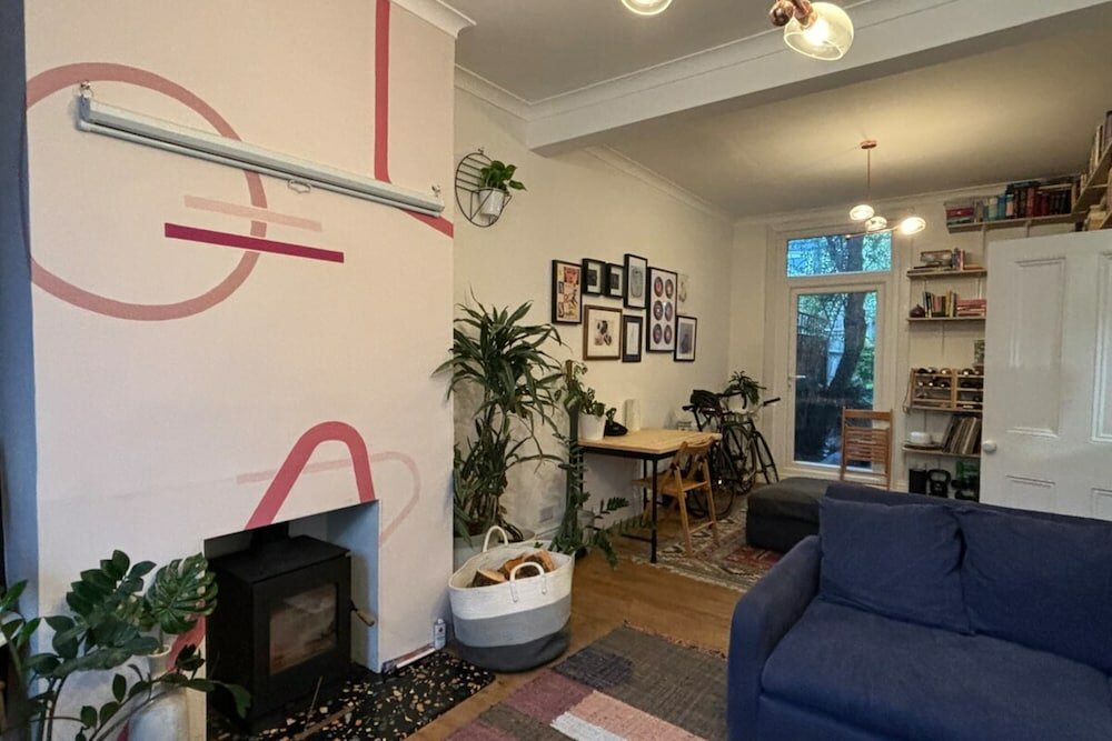 Фото Stylish 2bd House W/private Garden - Brockley!