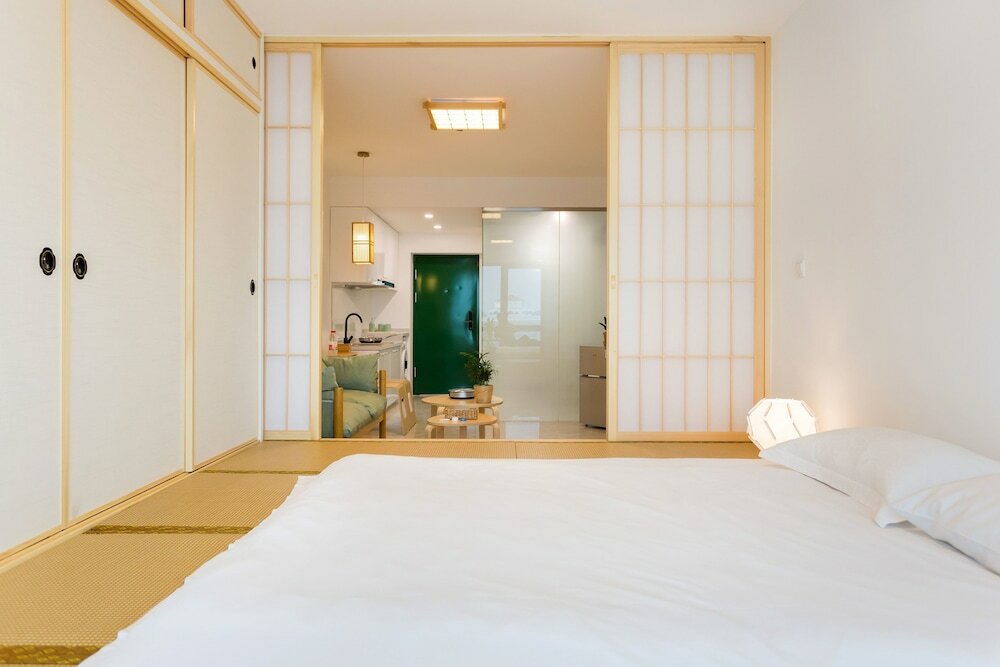 Фото Old French Concession Coziness Xuhui