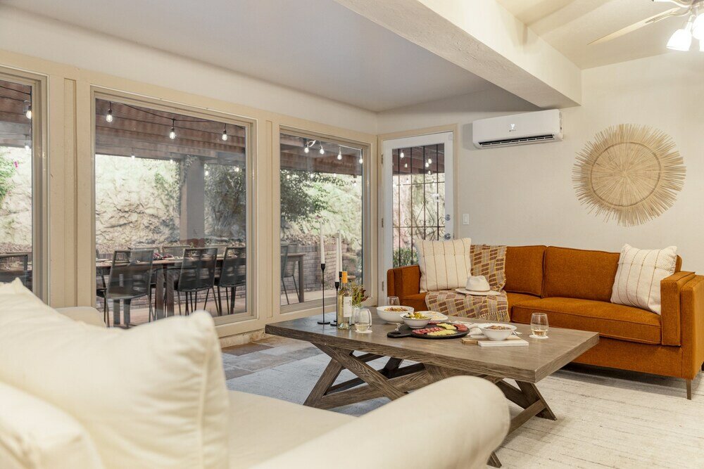 Фото Desert Lagoon by Avantstay Luxury Phoenix Home w Entertainers Backyard