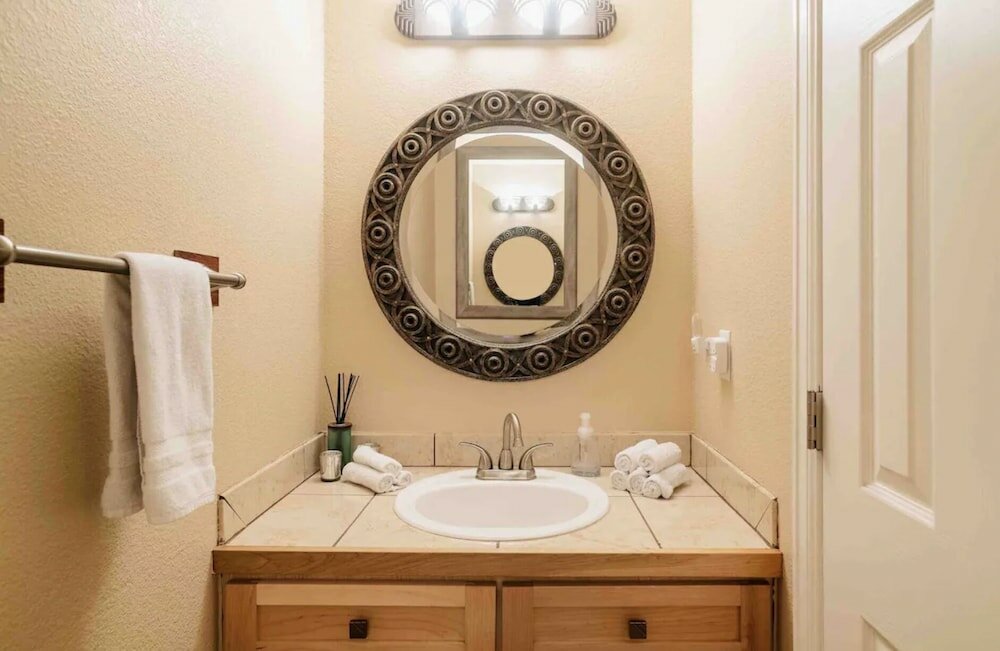 Фото 3204 Curtis Street