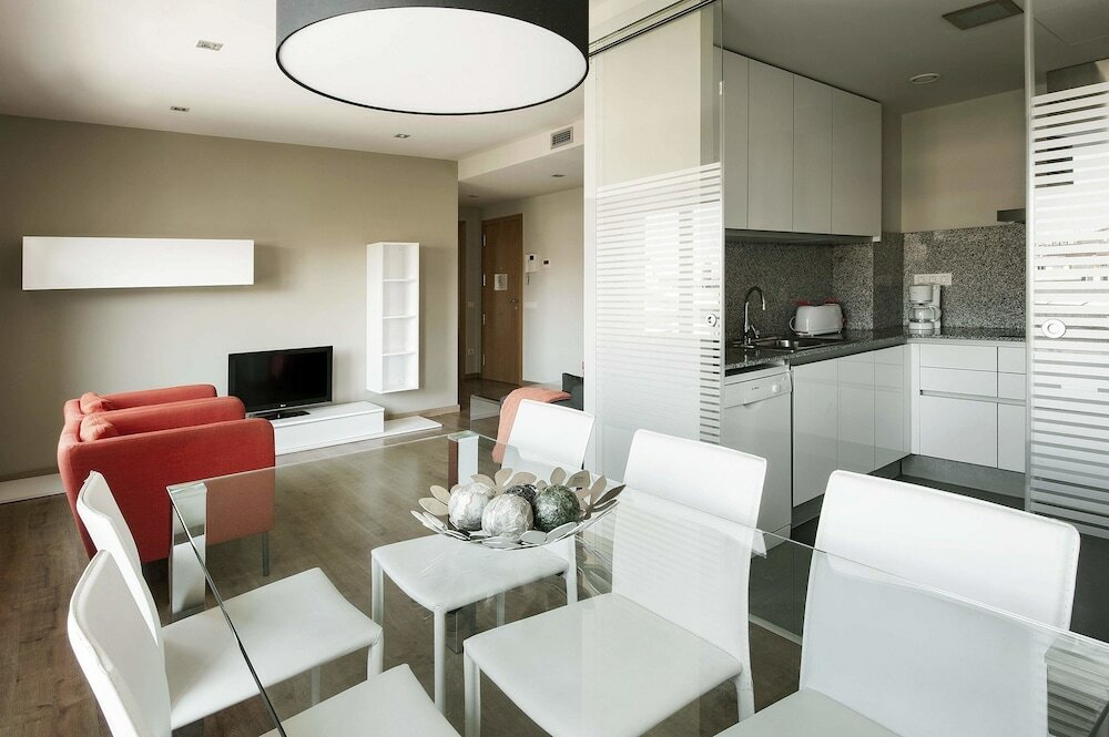 Фото The Corner Apartments by Aspasios