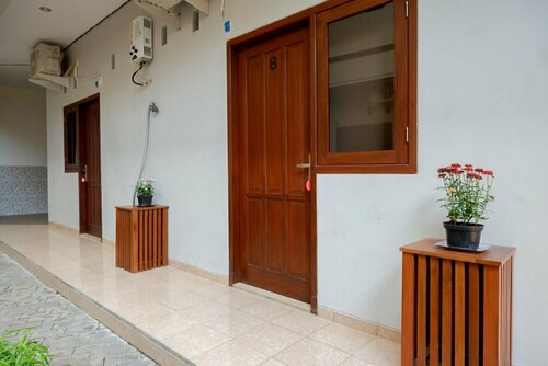 Гостиница RedDoorz near Alun Alun Kudus 2 в Кудусе