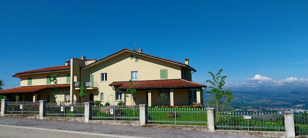 Hotel Villa Bellavista Alba, Piedmont, photo