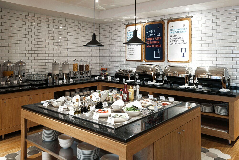 Фото Holiday Inn Express Astana Turan