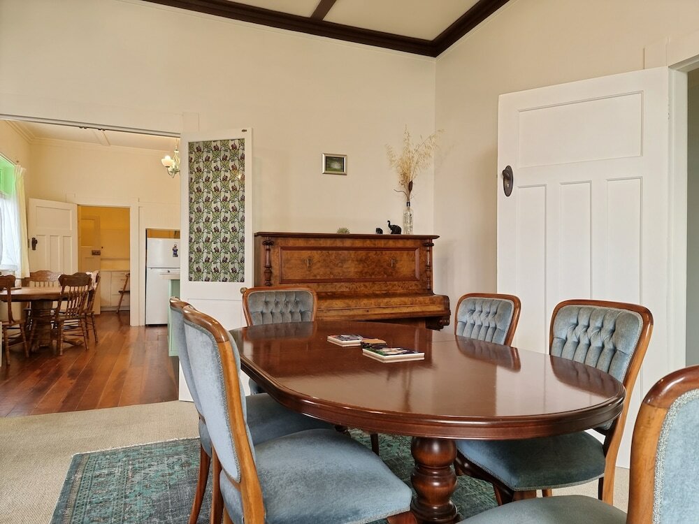 Фото 4 Bedroom Character House Papakura