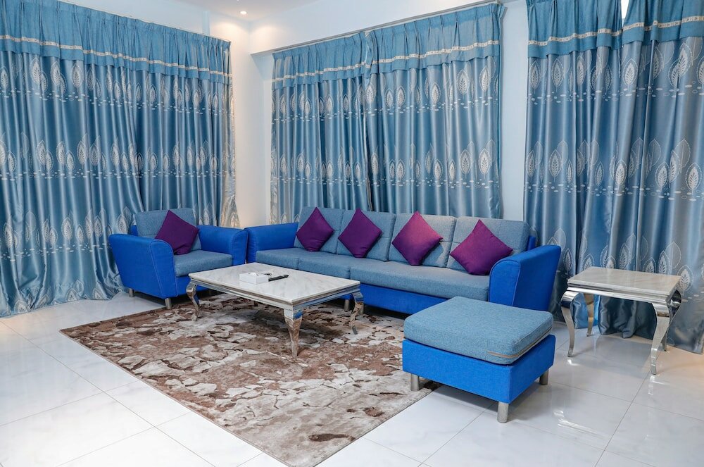 Фото Swan Towers