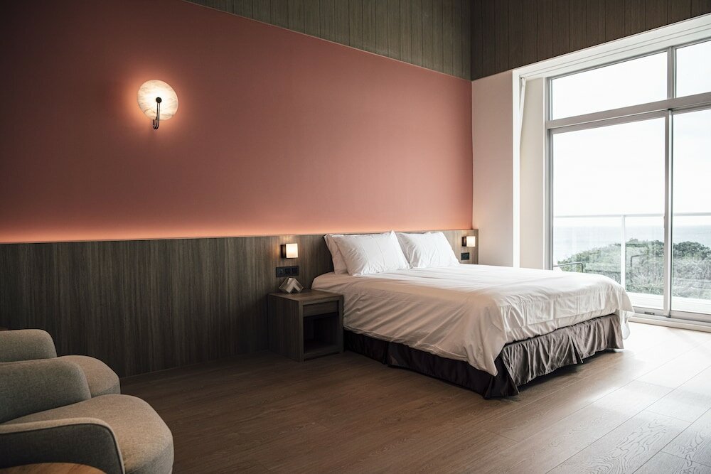 Фото Sunlight on the peninsula