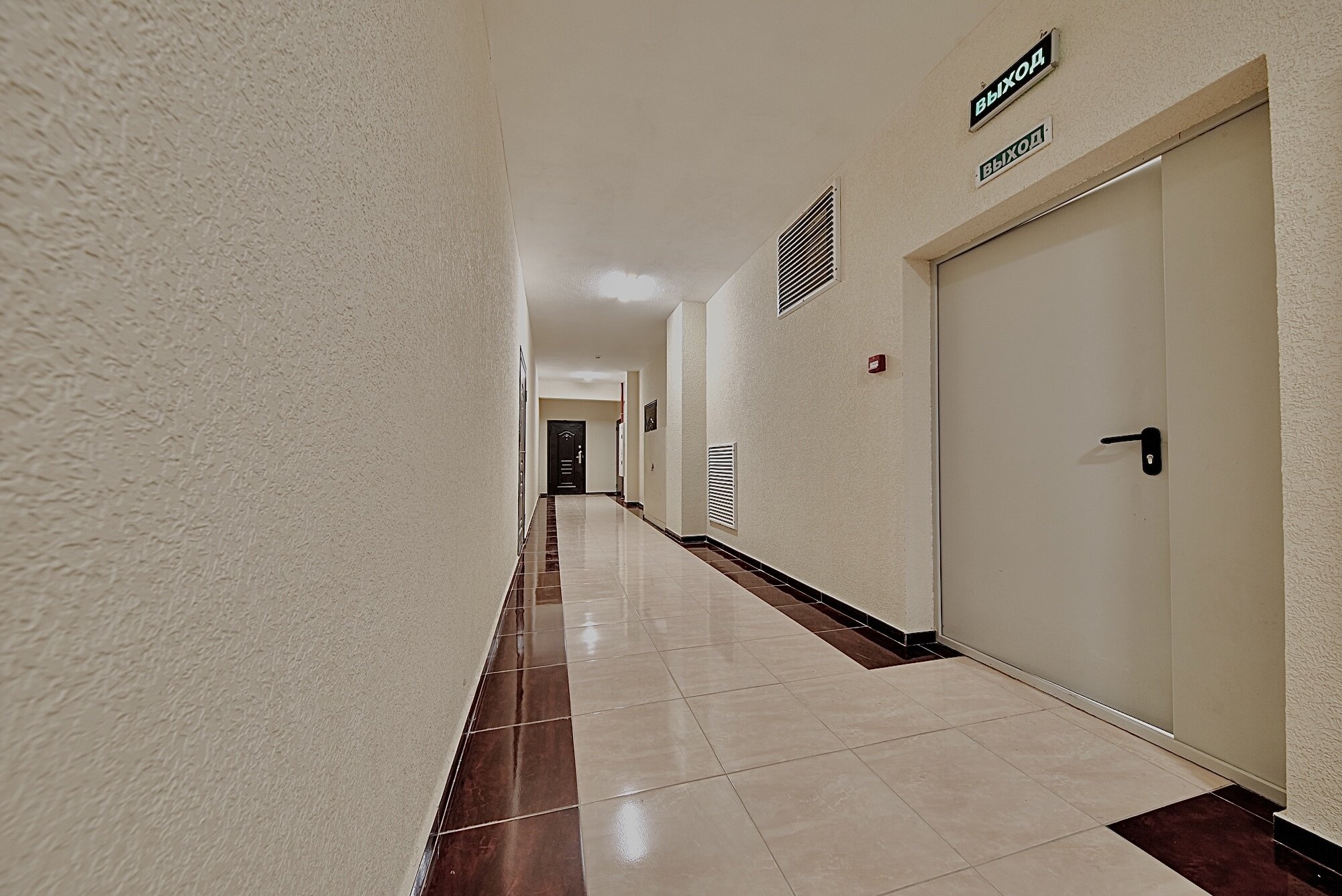 Фото LetoApart на улице Энгельса 95