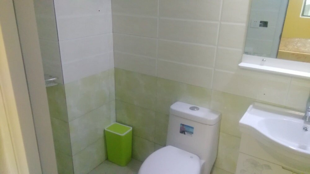 Фото Julians Country Inn