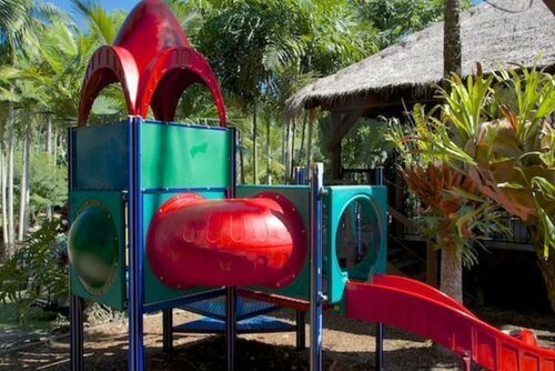 Гостиница Cool Waters Holiday Park в Кэрнсе