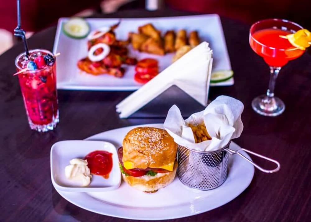 Фото Golden Alpine Hotel and Resort