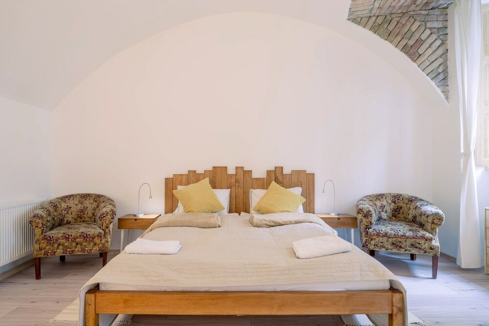 Фото Hunyadi 4 Apartment II