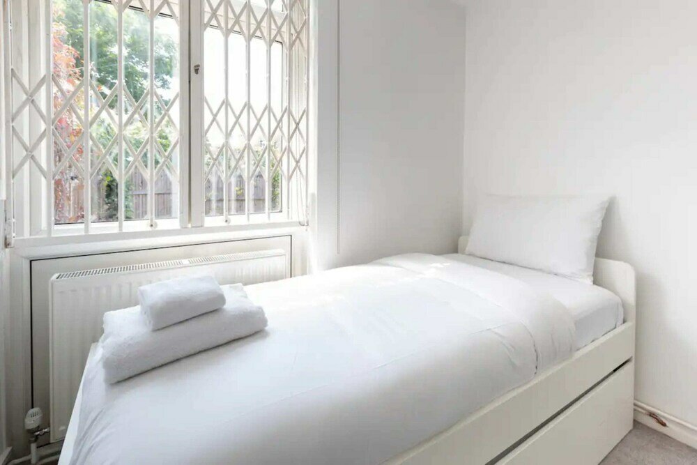 Фото Spacious & Welcoming 4bd House - Kennington