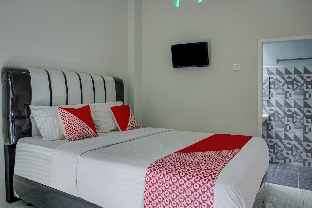 Фото Oyo 3266 Alifah Residence Syariah