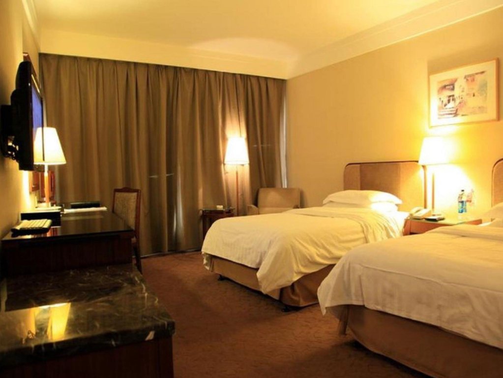 Фото Beijing International Hotel