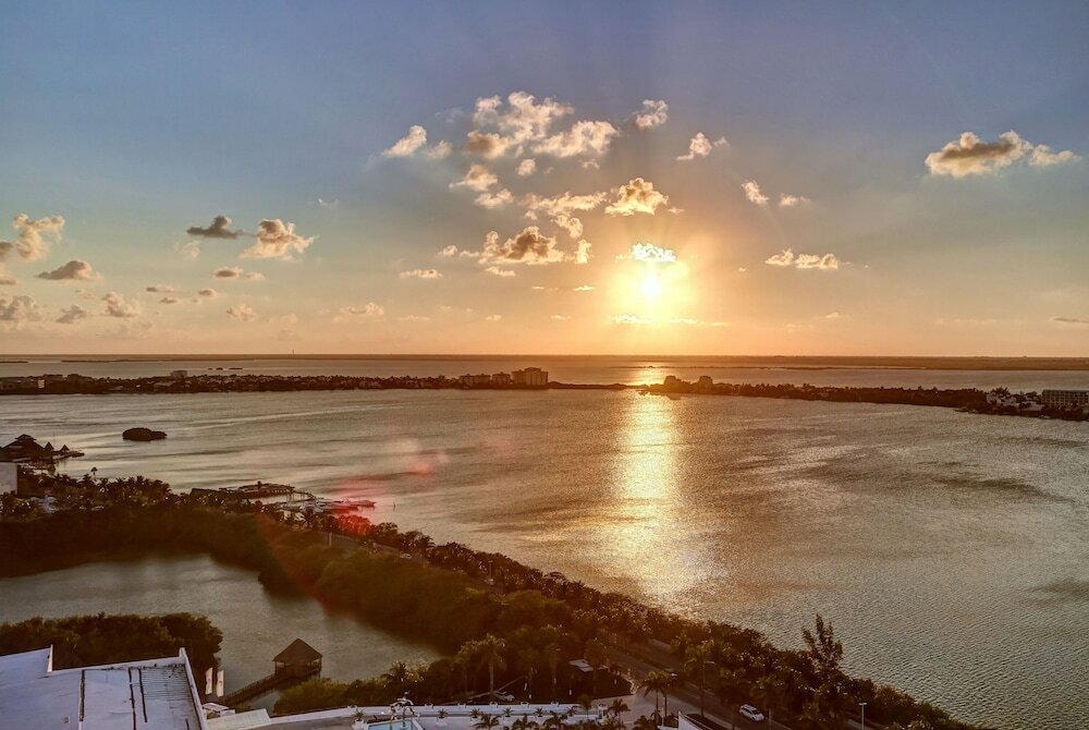 Фото Royalton Chic Cancun, An Autograph Collection All-Inclusive Resort - Adults Only