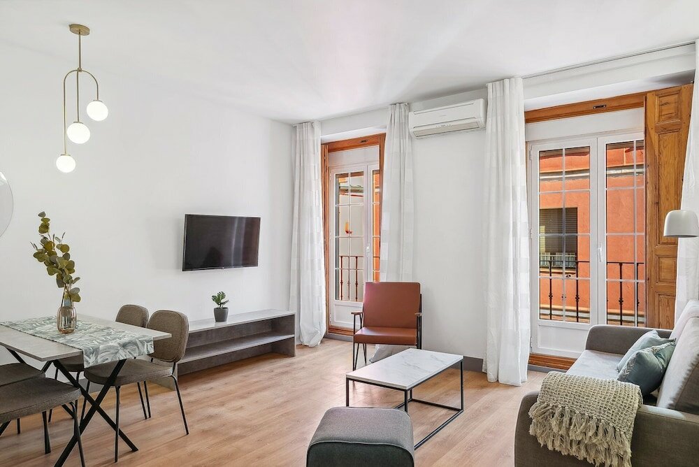 Фото Limehome Madrid Calle de Santa Ana