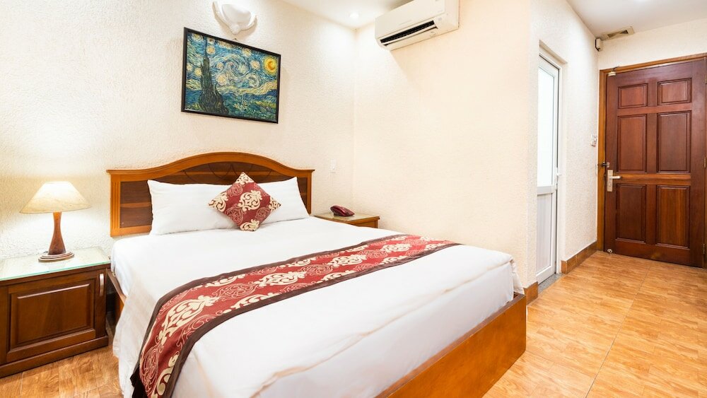 Фото Queen Hotel Saigon Airport