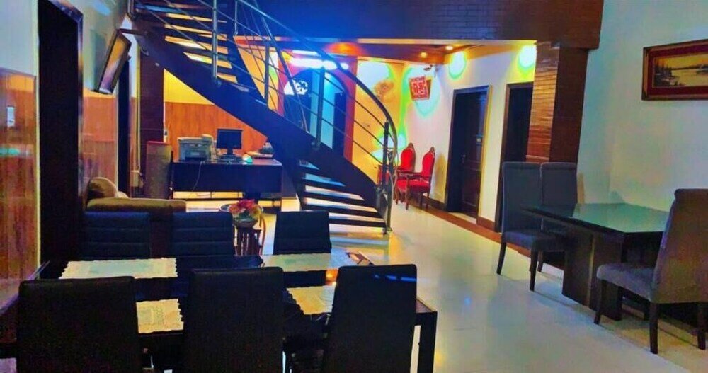 Фото Crown Castle Peshawar