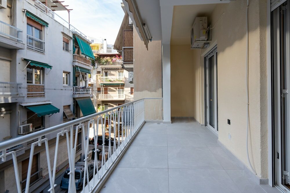 Фото Athens Hippest Apartments