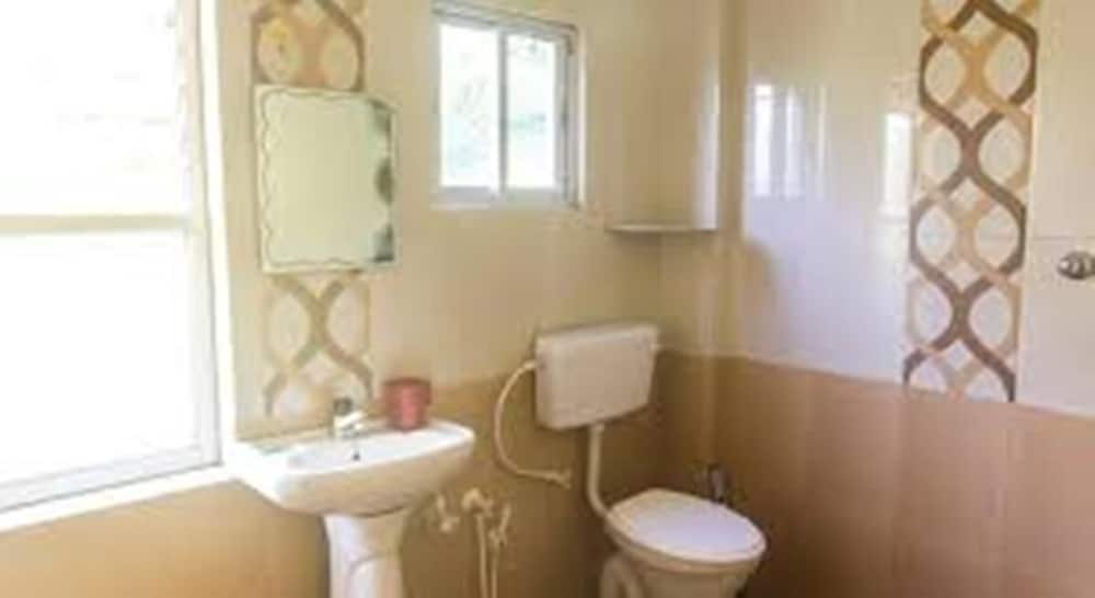 Фото Hari Om Gokarna Hotel