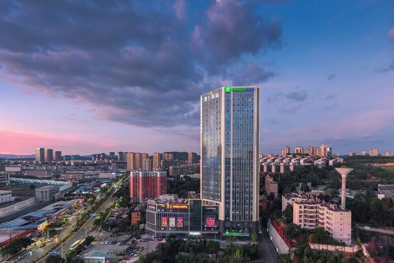 Гостиница Holiday Inn Express Kunming Panlong, an Ihg Hotel в Куньмине
