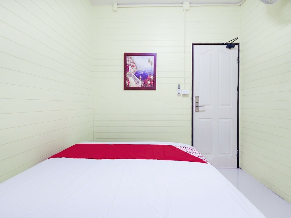 Фото Oyo 692 Nakara Ayutthaya - Hostel
