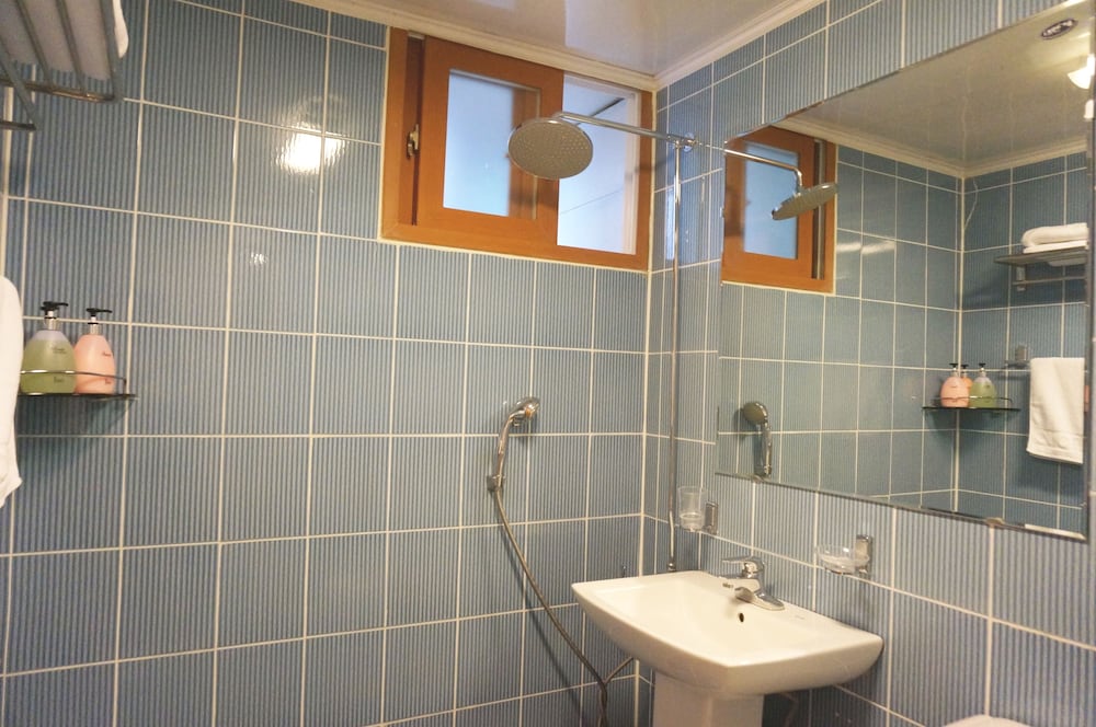 Фото Hotel Victoria