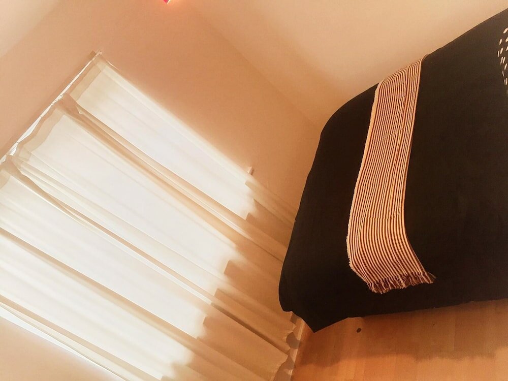 Фото North London Cottage