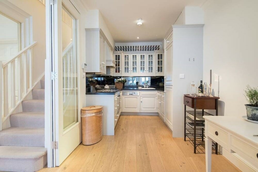 Фото Lovely 3 bedroom house South Kensington