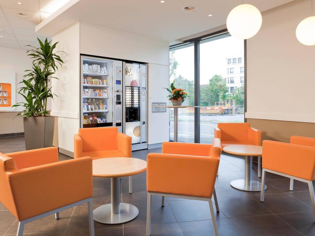 Фото Ibis Geneve Petit Lancy