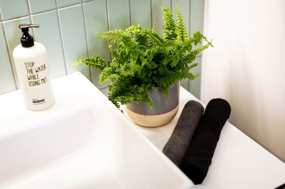 Фото Urban Jungle Apartments