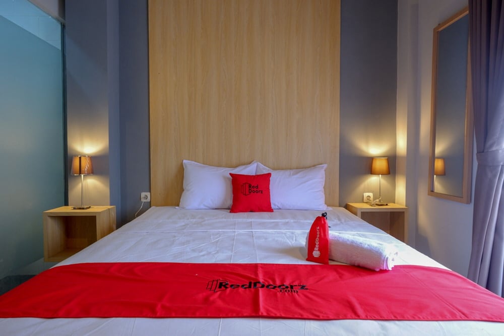 Фото RedDoorz Syariah @ Jalan Sultan Agung Tegal