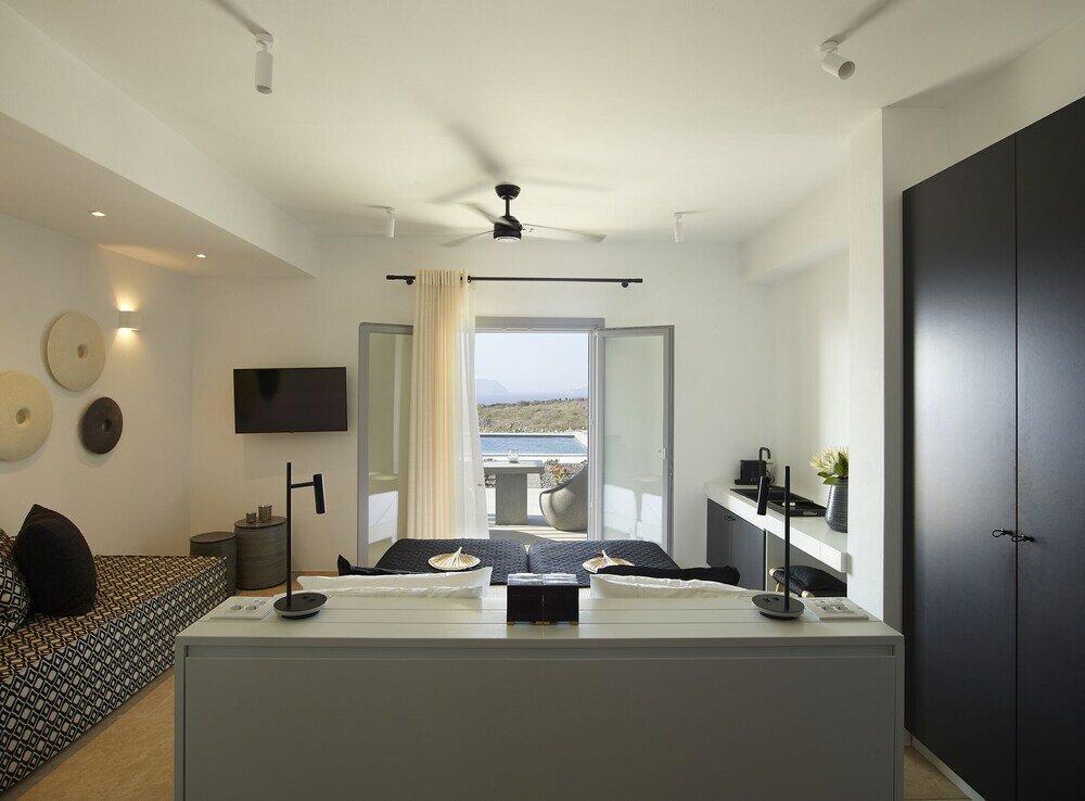 Фото Absolute Paradise Santorini- Adults Only