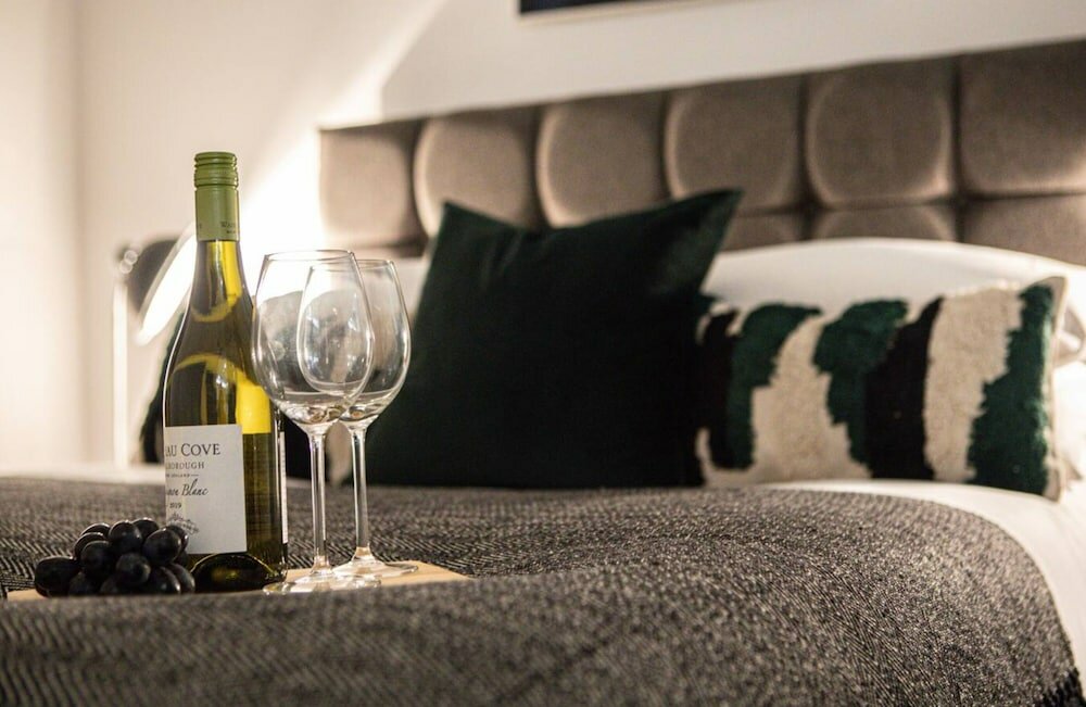 Фото The City Chic Boutique Apartments