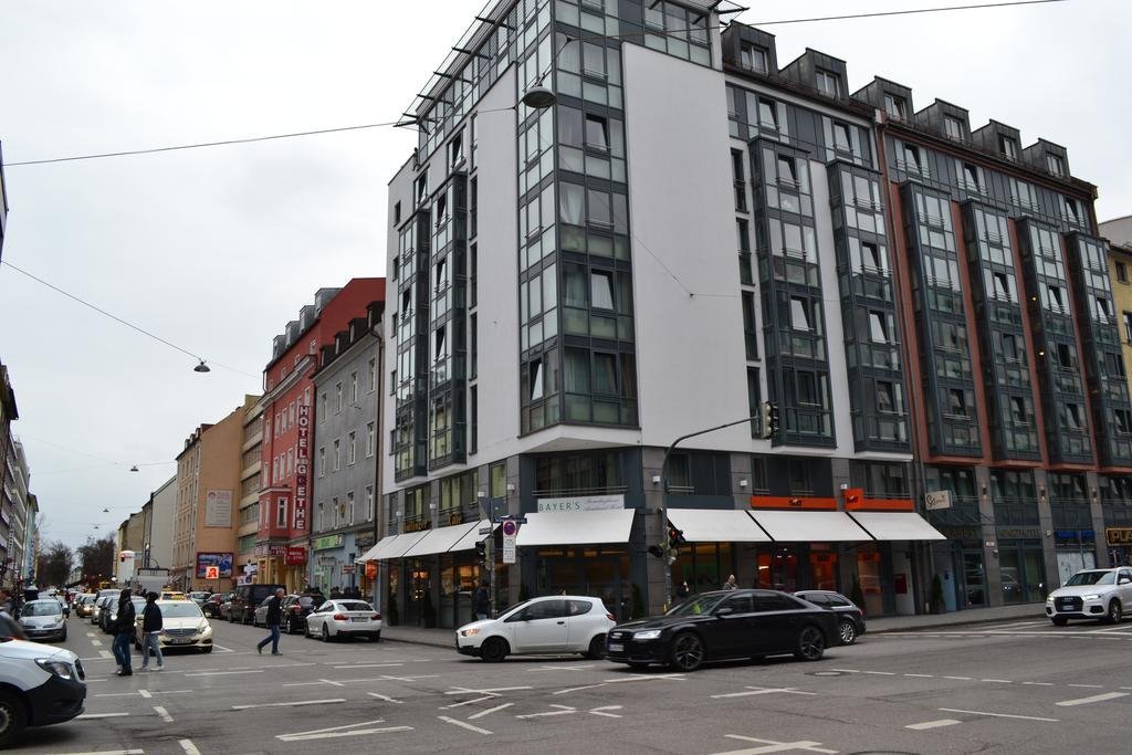 Фото отеля 1