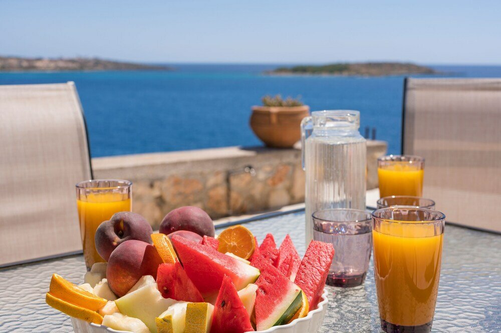 Фото Cap Bleu Seafront Holiday Home